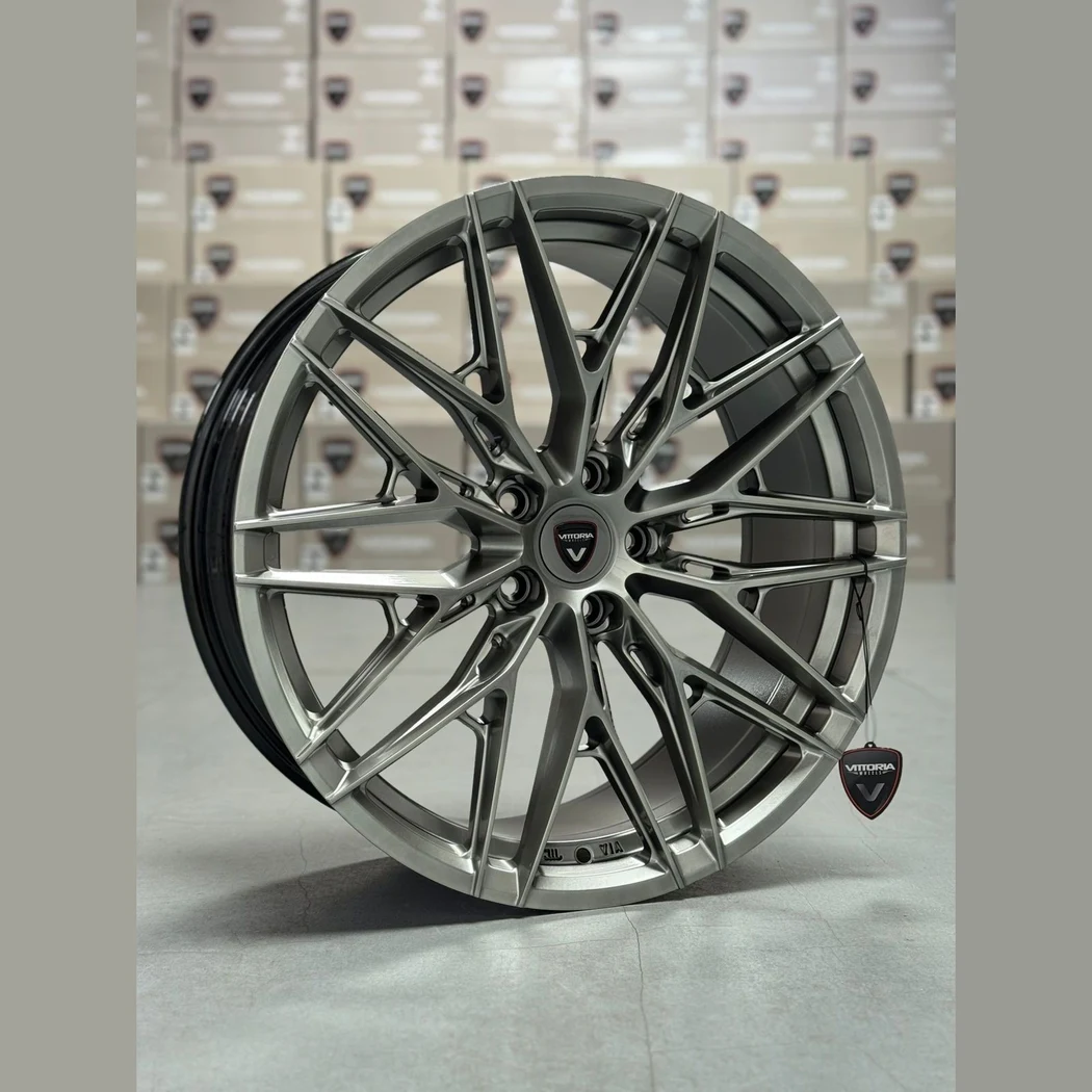 Kit 4 Rodas Vittoria / Aro 20x8.5 (5x120) ET40 Mod. Arizona