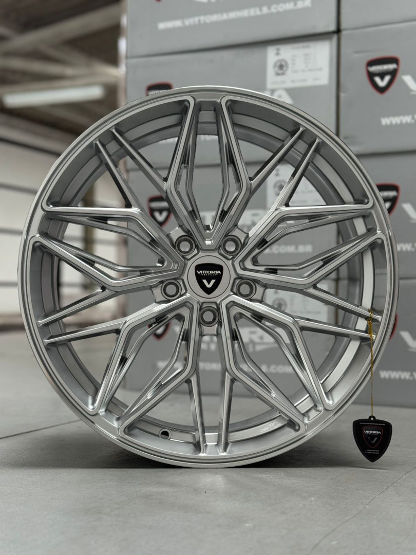 4 RODAS VITTORIA BRUXELAS FLOW FORM / ARO 19X8,5 (5X112) ET42
