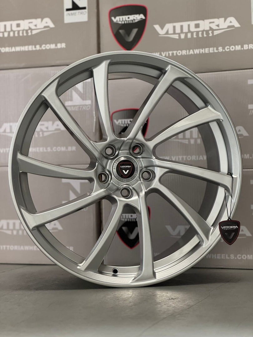 4 RODAS VITTORIA MOSCOU / ARO 20X9 (5X112) ET40