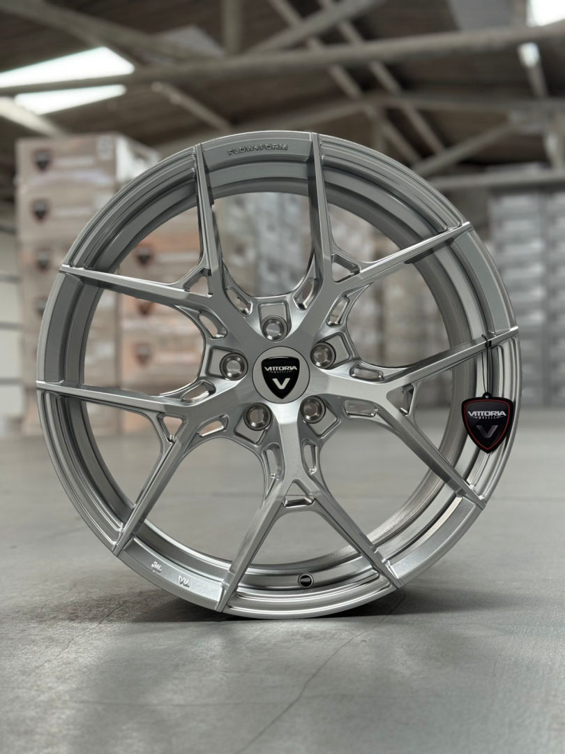 4 RODAS VITTORIA SFX FLOW FORM / ARO 20X8,5 (5X112) ET42