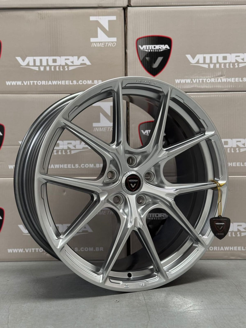 4 RODAS VITTORIA VIENA FLOW FORM / ARO 19X8,5 (5X112) ET45